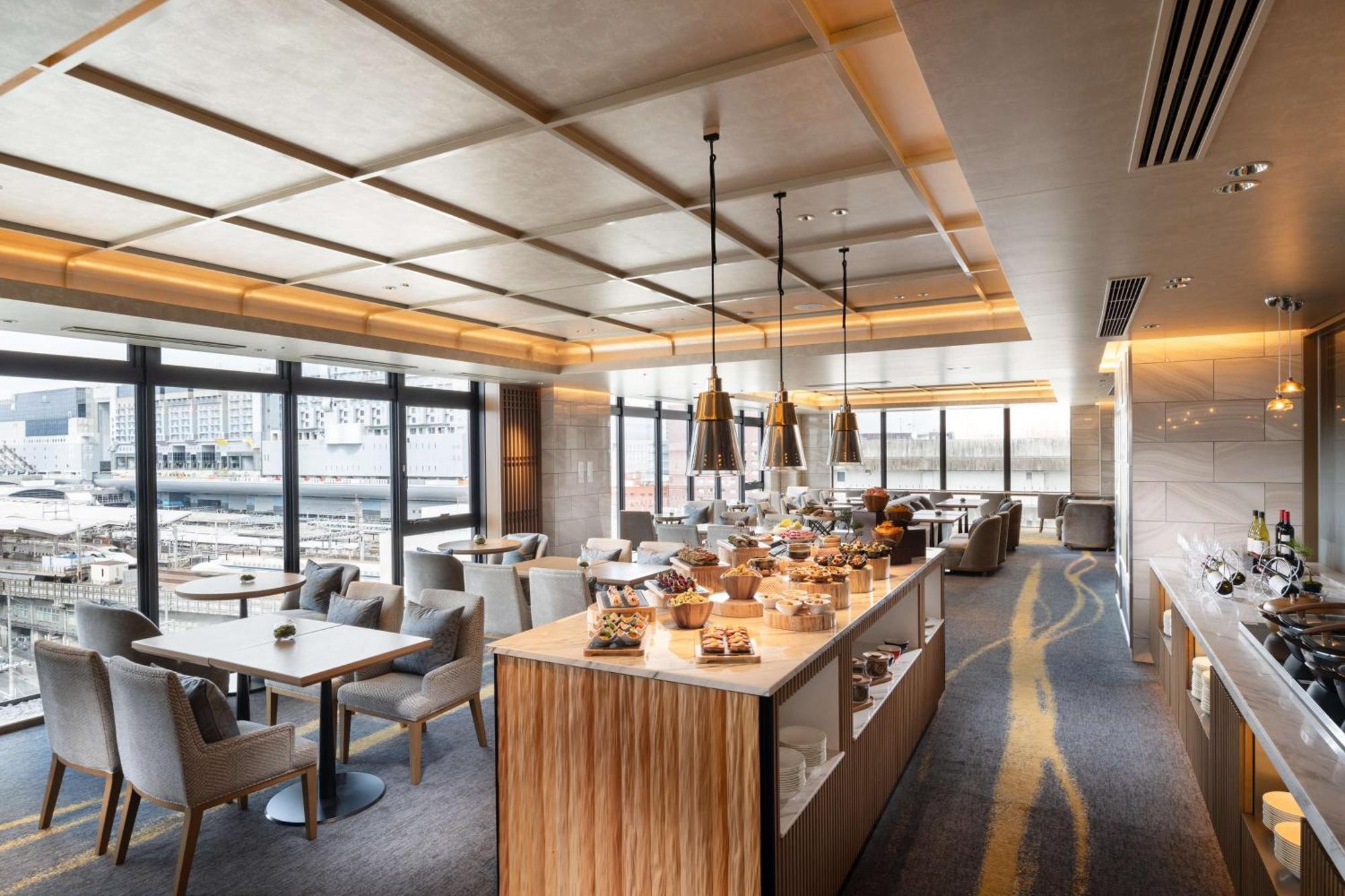 Готель Doubletree By Hilton Kyoto Station Екстер'єр фото