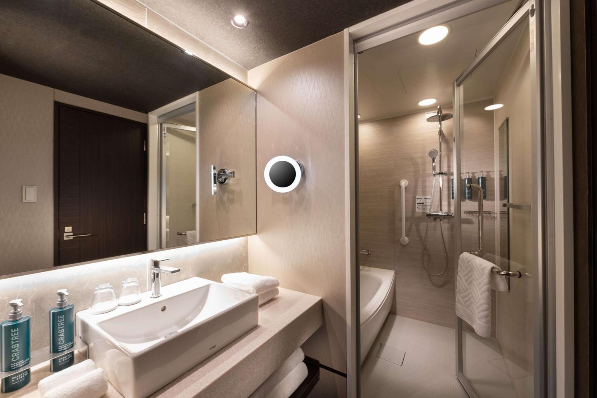 Готель Doubletree By Hilton Kyoto Station Екстер'єр фото