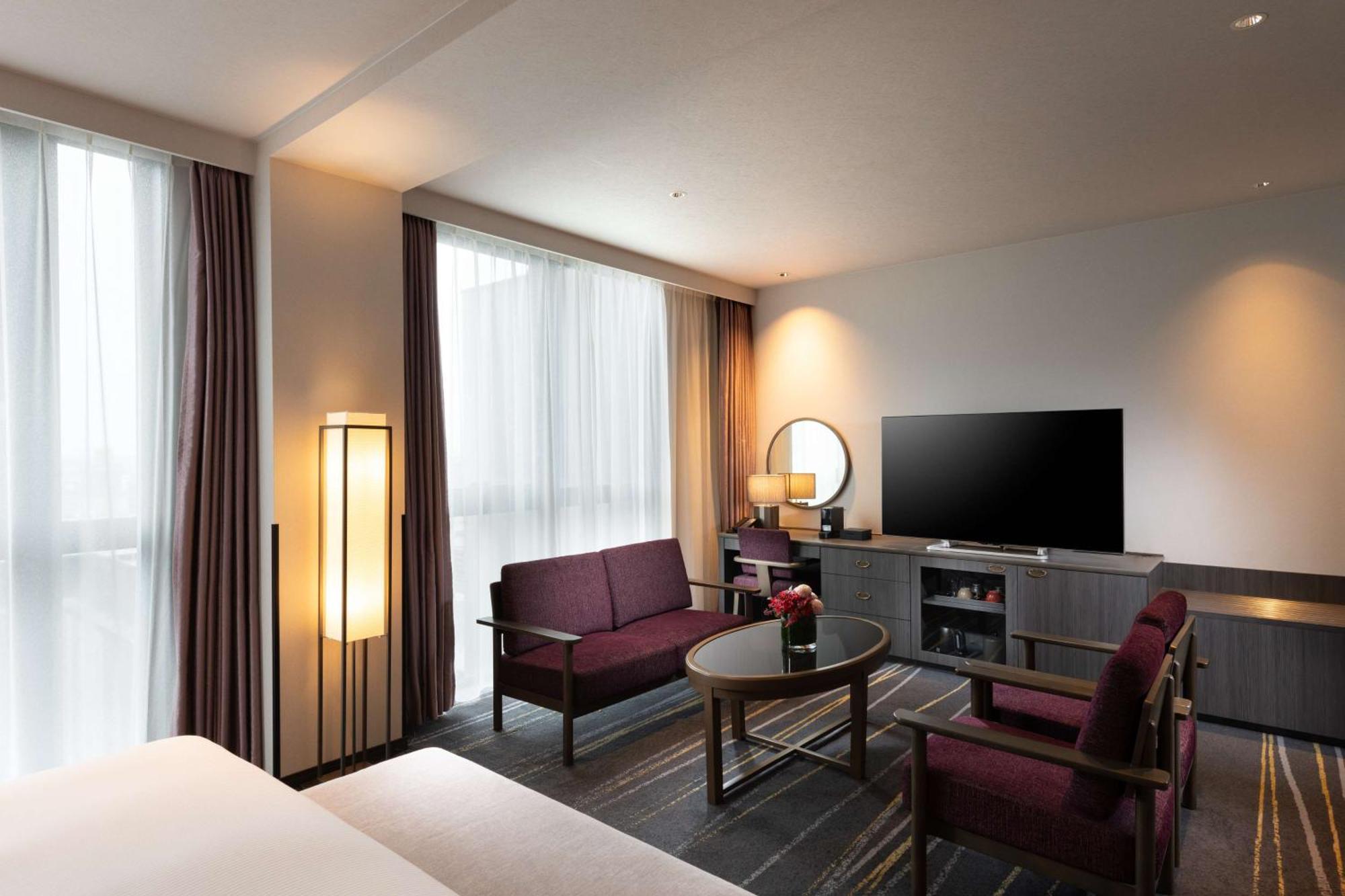 Готель Doubletree By Hilton Kyoto Station Екстер'єр фото