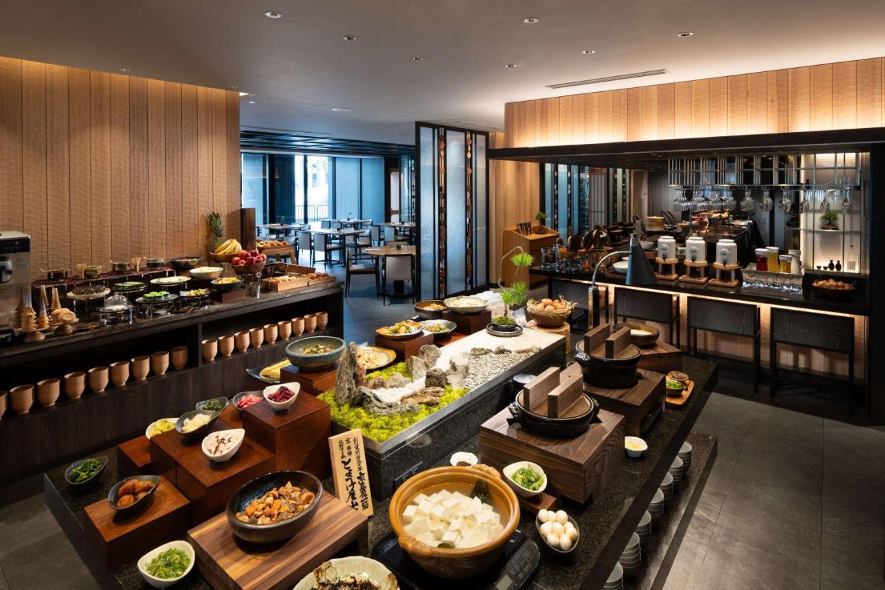 Готель Doubletree By Hilton Kyoto Station Екстер'єр фото