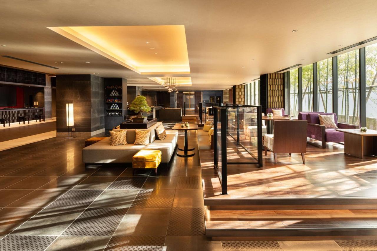 Готель Doubletree By Hilton Kyoto Station Екстер'єр фото