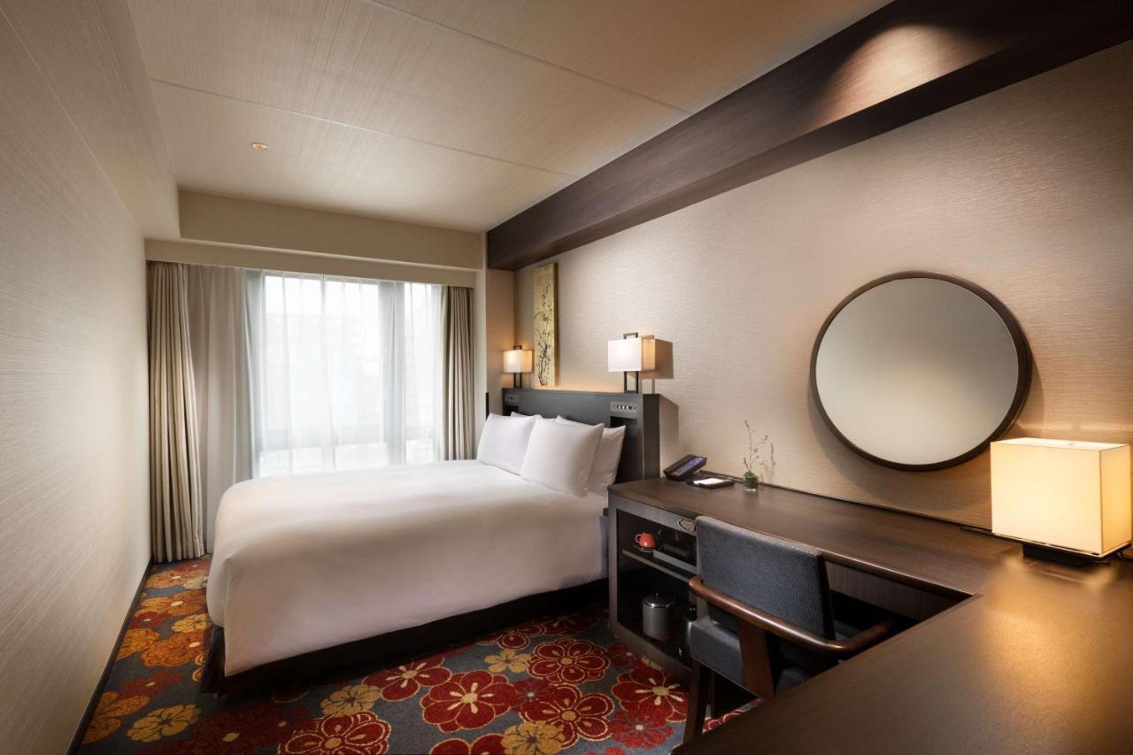 Готель Doubletree By Hilton Kyoto Station Екстер'єр фото