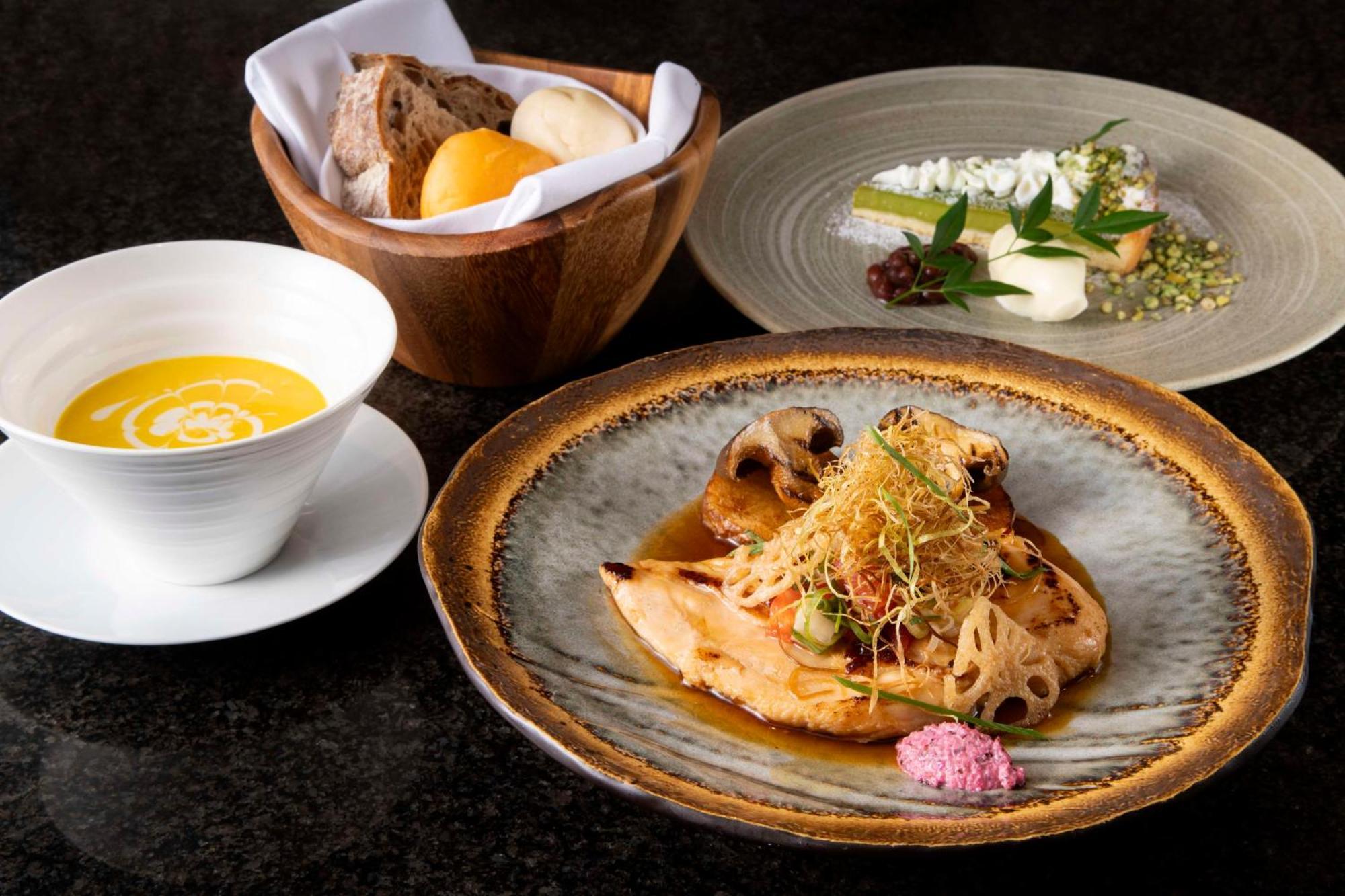 Готель Doubletree By Hilton Kyoto Station Екстер'єр фото